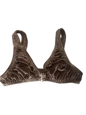 Skims Velvet Stretch Plunge Honey Triangle Bra New with tags Size Small
